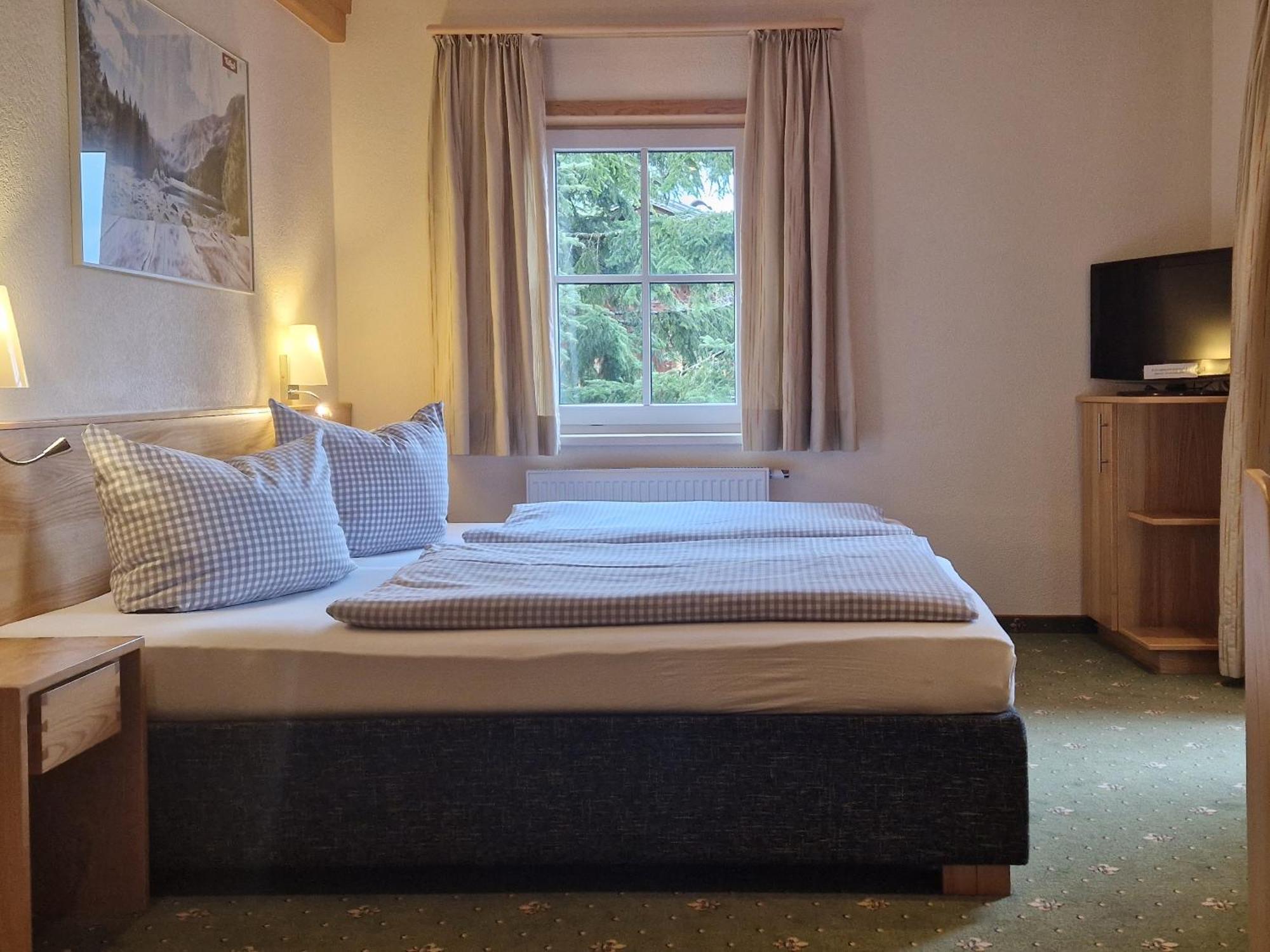 Pension Bergheim Tannheim Room photo